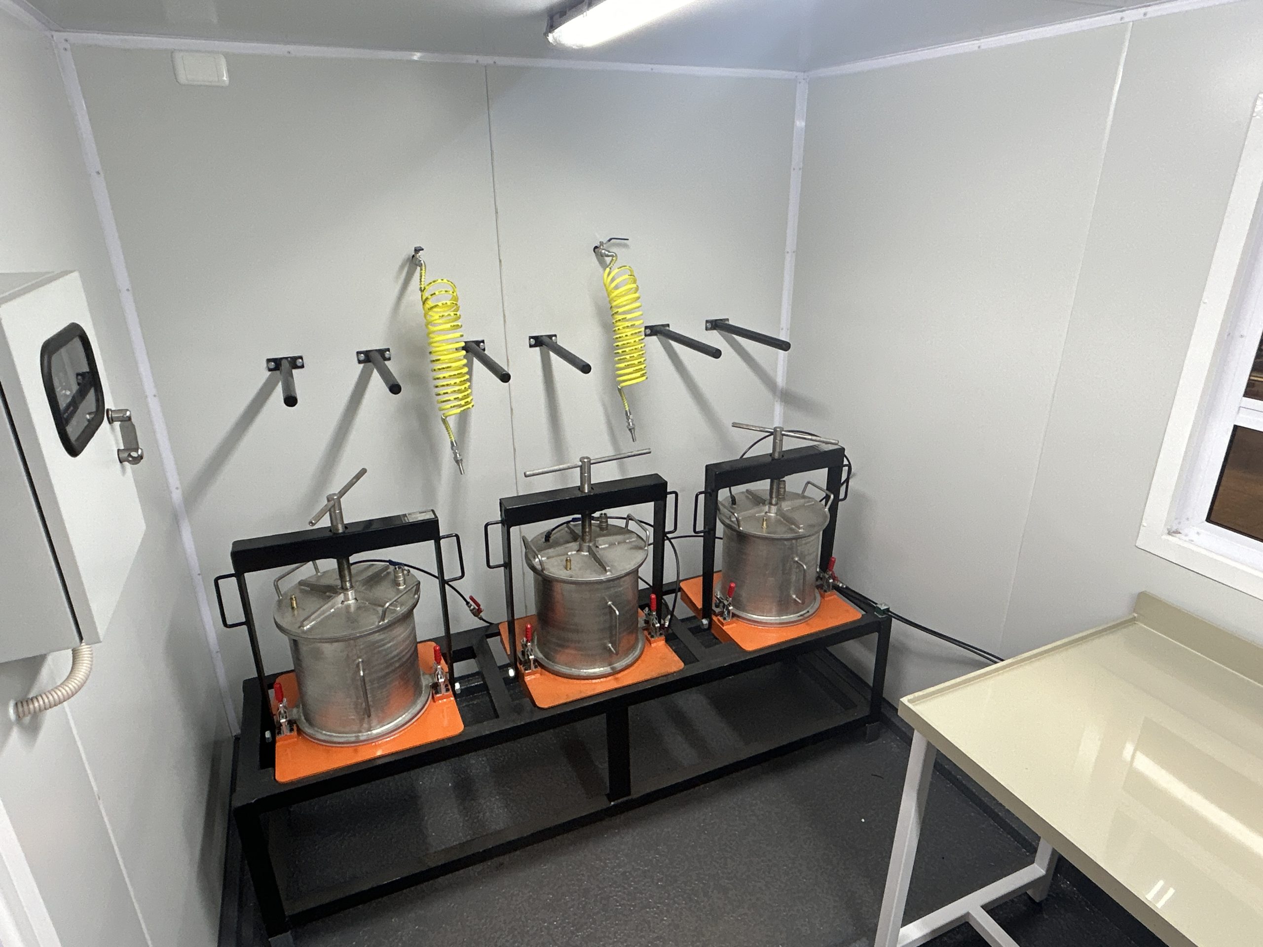 Container Laboratories - Image 4